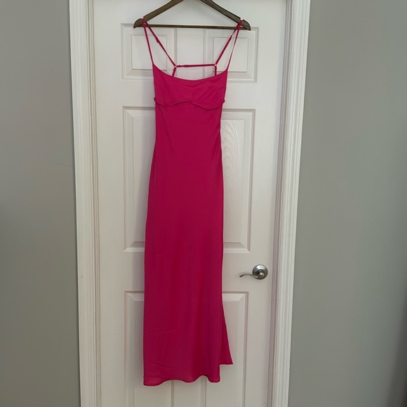 Satin Dress Bloggers Favorite Satin gown S Pink - Picture 4 of 8